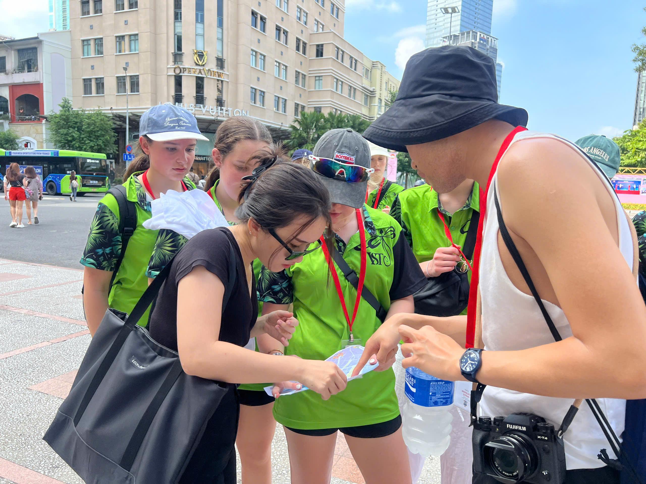 Amazing Race Around Saigon