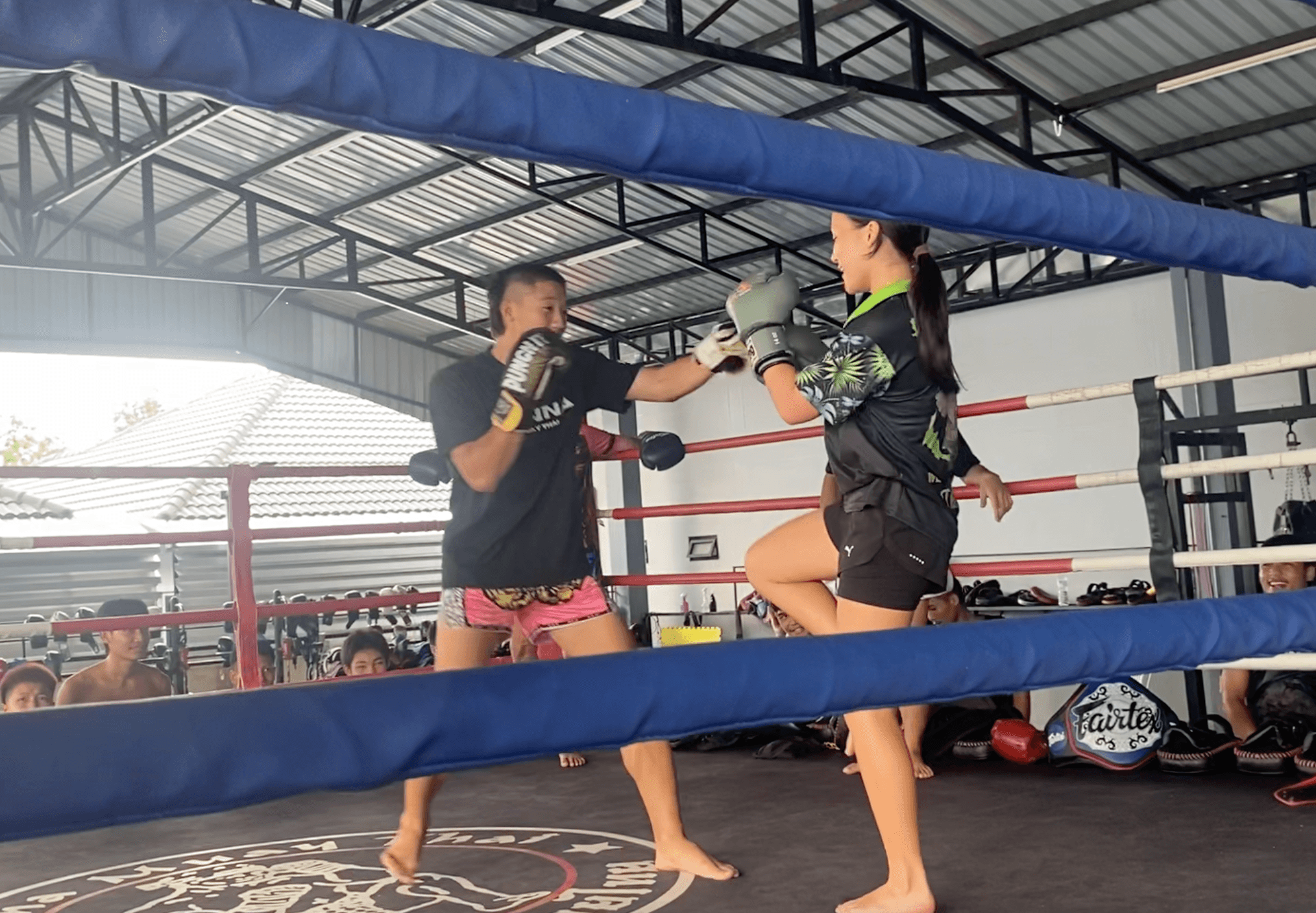 MUAY THAI CLASS