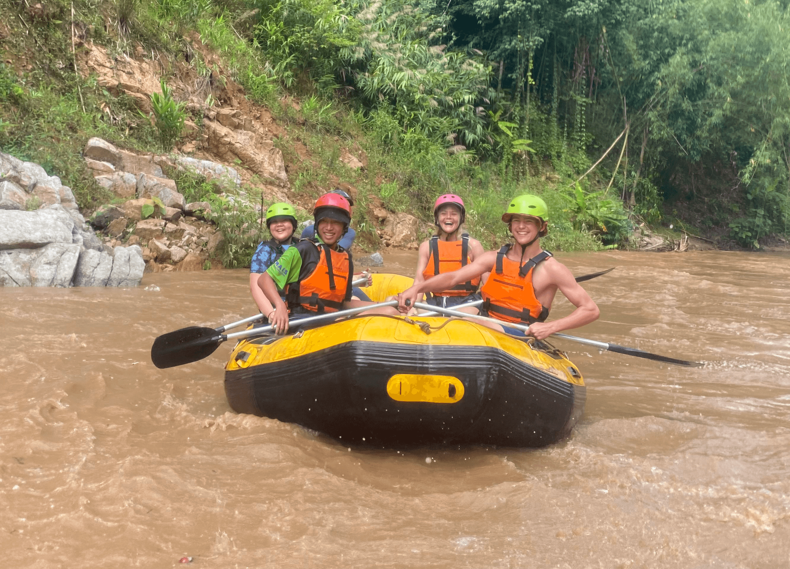 WHITE WATER RAFTING
